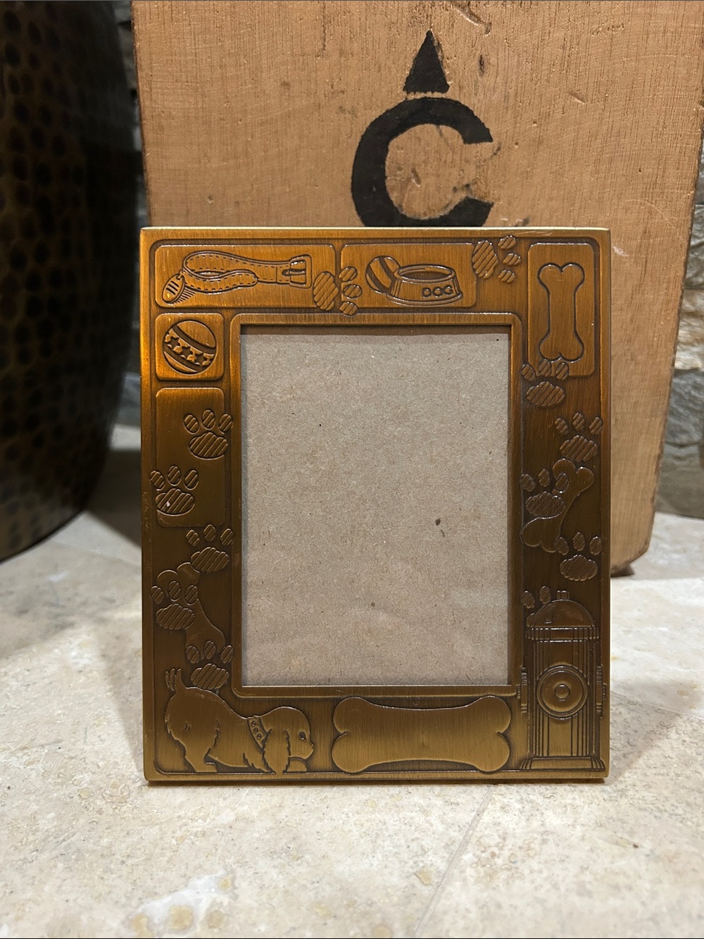 MW CARR Vintage Solid Brass Decorative Dog 3x4 Picture Frame - Gold Tone